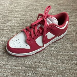 Nike Dunk Pink Archibald and white 
size 7 LEFT SHOE ONLY
